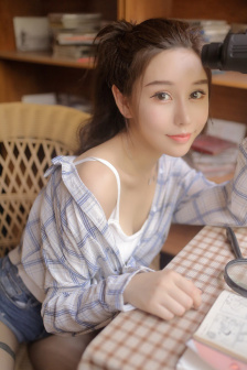 火车上荫蒂添的好舒服视频